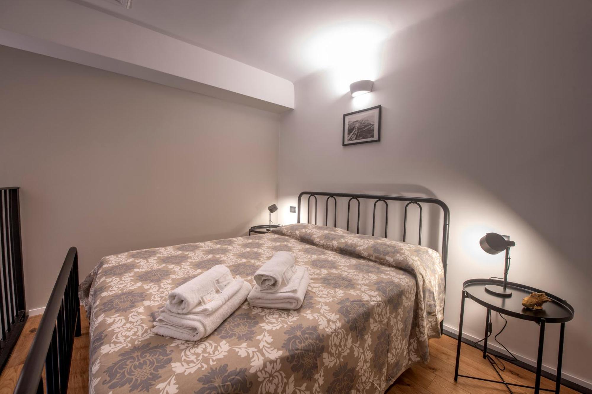 227 - Largo Zecca Luxury Apartment - Nel Cuore Del Centro Di Genova Екстер'єр фото